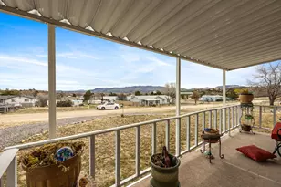 18420 S Frontier Rd, Peeples Valley, AZ 86332 - Photo 1