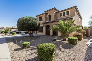 2415 S Whetstone Pl, Chandler, AZ 85286 - Photo 1
