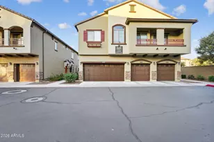 2725 E Mine Creek Rd, Phoenix, AZ 85024 - Photo 1