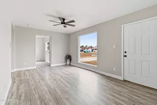 3001 W Loma Ln, Phoenix, AZ 85051 - Photo 7