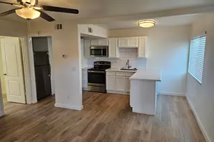 1330 E Highland Ave, Phoenix, AZ 85014 - Photo 1