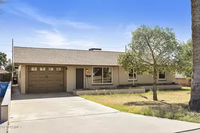 823 E Ironwood Drive, Phoenix, AZ 85020 - Photo 1