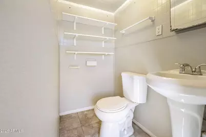 823 E Ironwood Drive, Phoenix, AZ 85020 - Photo 29