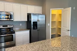 240 W Juniper Ave, Gilbert, AZ 85233 - Photo 9