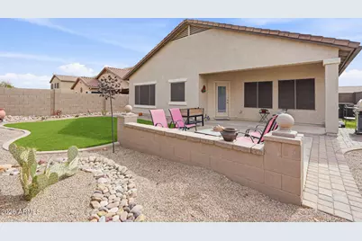 332 W Seven Seas Drive, Casa Grande, AZ 85122 - Photo 1