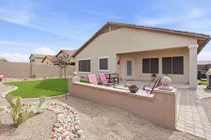 332 W Seven Seas Dr, Casa Grande, AZ 85122 - Photo 1