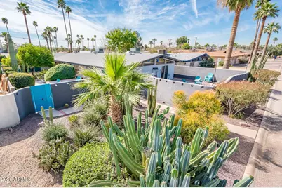 2727 E Montecito Avenue, Phoenix, AZ 85016 - Photo 1