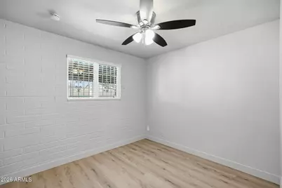 123 W South Mountain Avenue, Phoenix, AZ 85041 - Photo 13