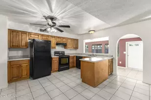 577 W Magdalena Dr, Tempe, AZ 85283 - Photo 11