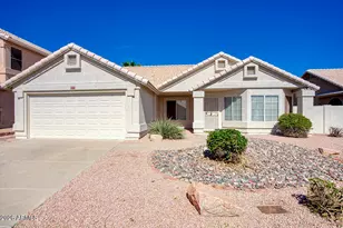 4302 E Rock Wren Rd, Phoenix, AZ 85044 - Photo 1