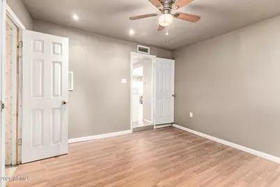 2018 S 3rd Drive, Phoenix, AZ 85003 - Photo 9