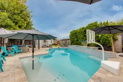 3818 N 32nd Place, Phoenix, AZ 85018 - Photo 1