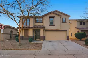 1425 N Thunderbird Ave, Gilbert, AZ 85234 - Photo 1
