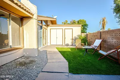 2130 W Camino Street #5, Mesa, AZ 85201 - Photo 1