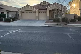 7206 N 88th Ln, Glendale, AZ 85305 - Photo 1