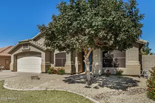 1634 E Carla Vista Dr, Gilbert, AZ 85295 - Photo 1