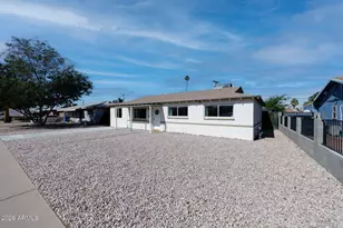 1724 W Pepper Pl, Mesa, AZ 85201 - Photo 1