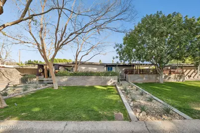 5735 N 11th Street, Phoenix, AZ 85014 - Photo 1