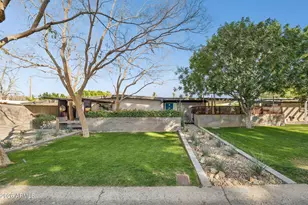 5735 North 11th St, Phoenix, AZ 85014 - Photo 1