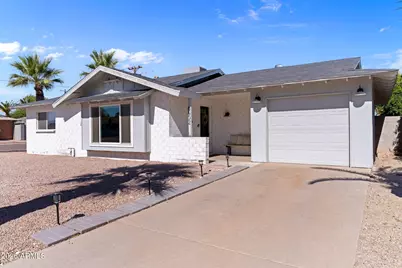8602 E Roanoke Avenue, Scottsdale, AZ 85257 - Photo 1