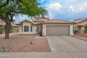 11825 S 44th St, Phoenix, AZ 85044 - Photo 1
