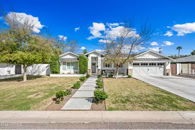 4110 E Catalina Drive, Phoenix, AZ 85018 - Photo 1