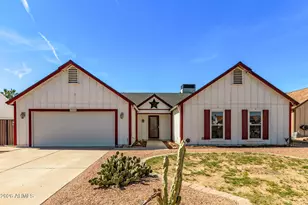 10226 S 46th Way, Phoenix, AZ 85044 - Photo 1