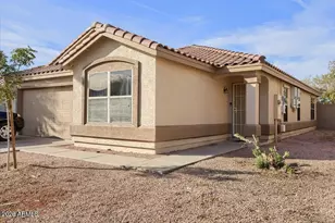 1042 S Clancy Cir, Mesa, AZ 85208 - Photo 1