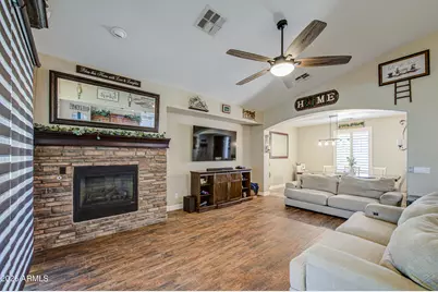 16146 W Devonshire Avenue, Goodyear, AZ 85395 - Photo 11