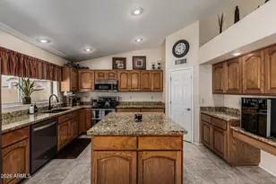 5745 W Mariposa Grande Ln, Glendale, AZ 85310 - Photo 13