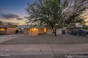 8201 W Earll Dr, Phoenix, AZ 85033 - Photo 1