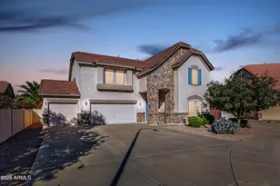 1042 S Bedford Pl, Chandler, AZ 85286 - Photo 1
