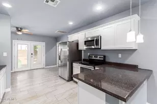1636 E Whitton Ave, Phoenix, AZ 85016 - Photo 1