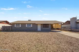 1319 W Tulip Pl, Casa Grande, AZ 85122 - Photo 1