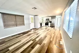 10201 N 99th Ave, Peoria, AZ 85345 - Photo 11