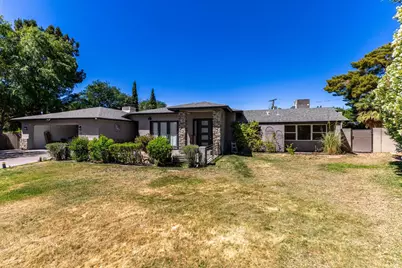 4636 N 39th Place, Phoenix, AZ 85018 - Photo 1