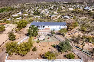 18870 E Ellen Dr, Black Canyon City, AZ 85324 - Photo 1