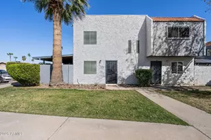 7555 N 47th Ln, Glendale, AZ 85301 - Photo 1