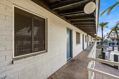 3025 N 32nd Street #Apt 49, Phoenix, AZ 85018 - Photo 1