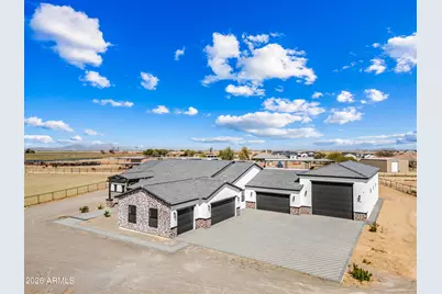 569 S May Place, Casa Grande, AZ 85194 - Photo 1