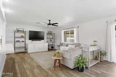 962 E 8th Place, Mesa, AZ 85203 - Photo 1