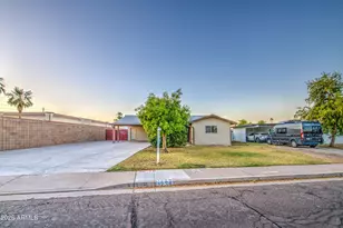 1258 W Manhatton Dr, Tempe, AZ 85282 - Photo 3