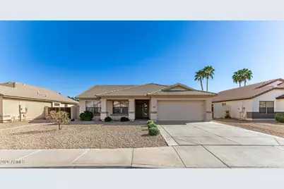 2085 E Smoke Tree Road, Gilbert, AZ 85296 - Photo 1