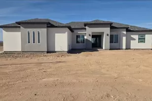 981 S Powers Butte Rd, Buckeye, AZ 85326 - Photo 1