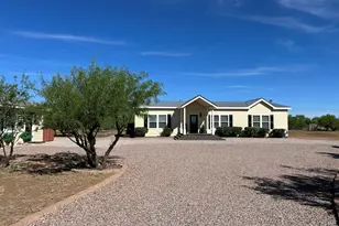 277 E Allen Ln, Huachuca City, AZ 85616 - Photo 1