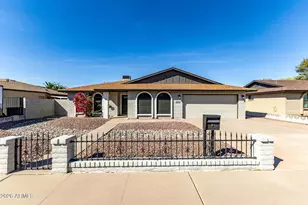 2502 E Malibu Dr, Tempe, AZ 85282 - Photo 1