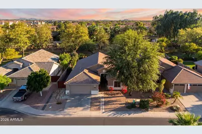 235 W Goldfinch Way, Chandler, AZ 85286 - Photo 1