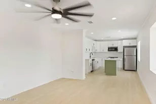 9845 N 15th Ave, Phoenix, AZ 85021 - Photo 11