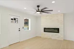 9845 N 15th Ave, Phoenix, AZ 85021 - Photo 5