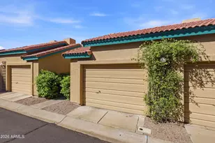 225 W 1st St, Mesa, AZ 85201 - Photo 1